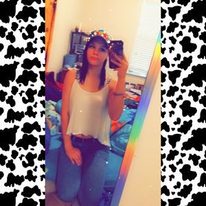 Meet your Posher, Esther